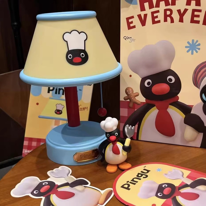 新しいピングーのシェフスタイルナイトライト、かわいい漫画のペ - Bedroom Furniture のレビューと価格